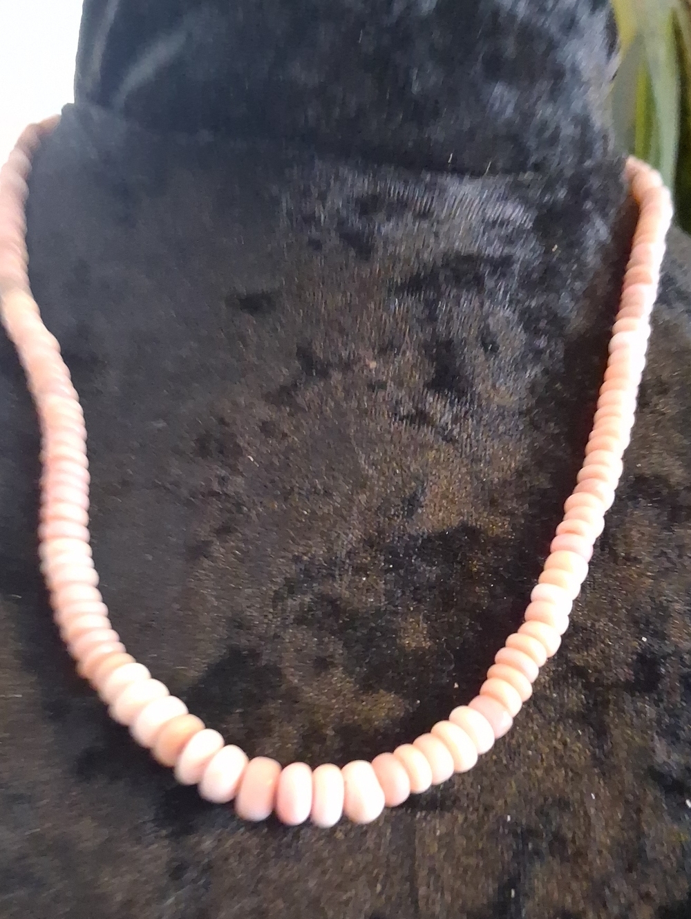 Delicate Pink Peruivian Opal Flat Stone Beaded Necklace 20 In Long